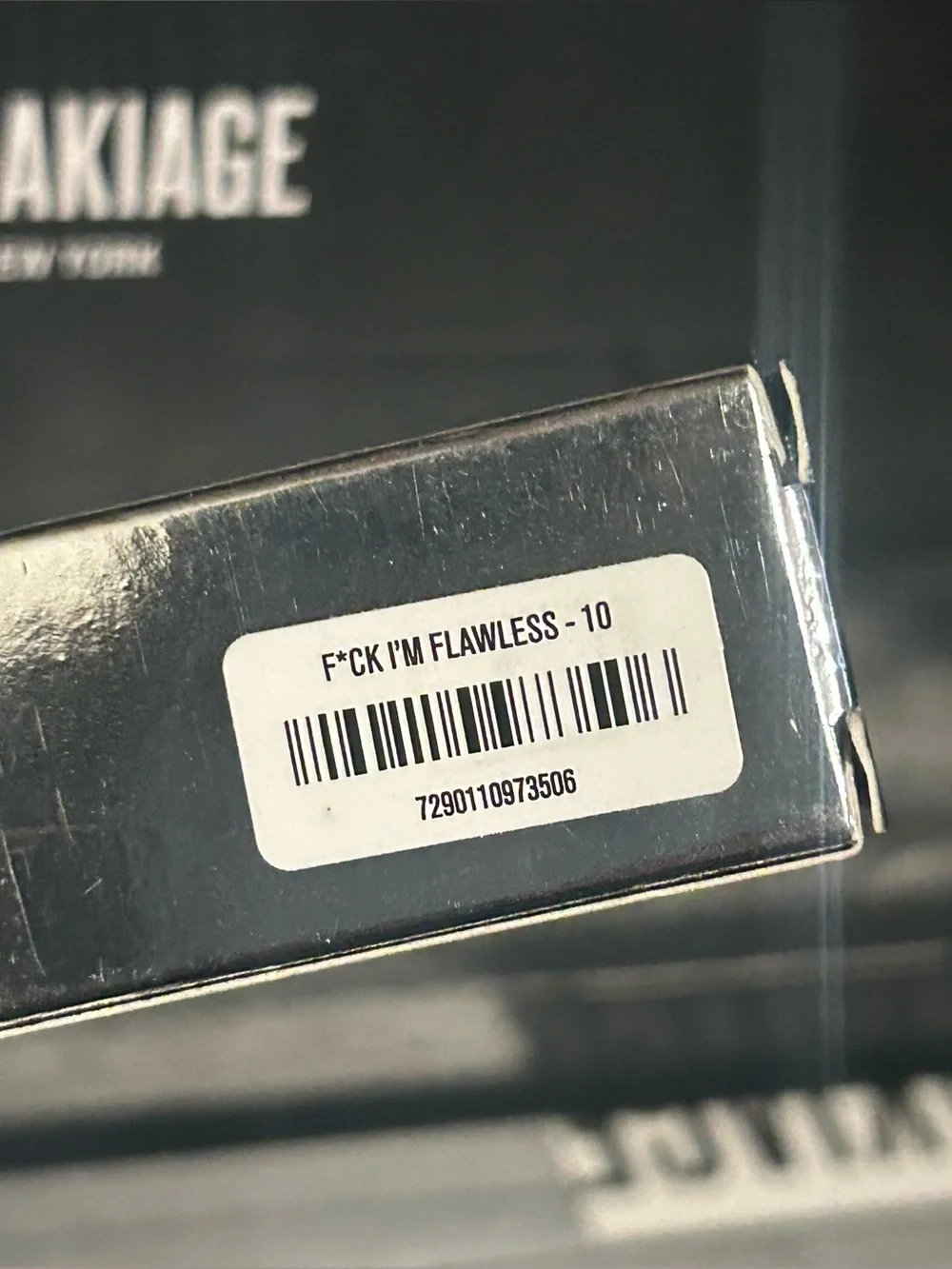 Il Makiage #10 F*ck I’m Flawless Perfecting Concealer #10- 7mL/0.23 fl oz
